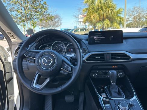 Used 2023 MAZDA CX-9 Touring image 14