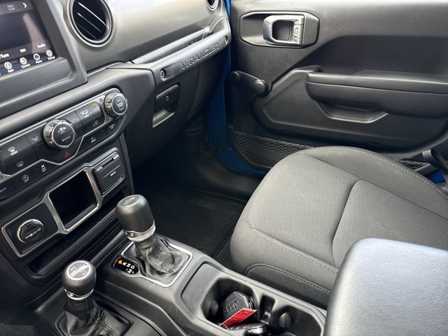 Used 2023 Jeep Wrangler Sport AWD/4WD image 17