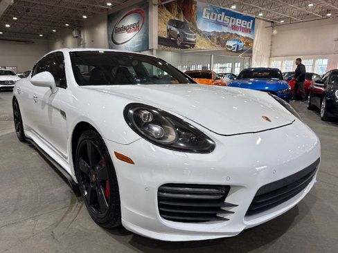 Used 2015 Porsche Panamera GTS image 23