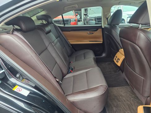 Used 2018 Lexus ES 350 w/ Navigation System Package FWD image 46