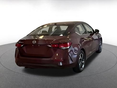 Used 2025 Nissan Sentra SV FWD image 11