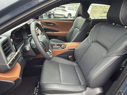 New 2026 Toyota Crown Limited image 18