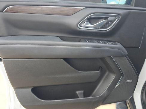 Used 2022 Chevrolet Tahoe Z71 w/ Luxury Package image 11