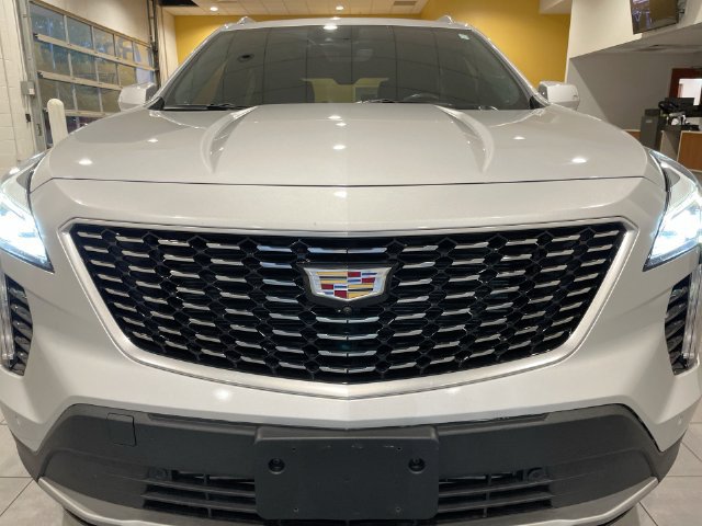 Used 2019 Cadillac XT4 Premium Luxury w/ Enhanced Visibility Package AWD/4WD image 10