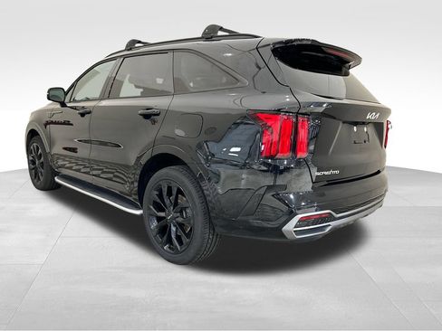 Used 2023 Kia Sorento SX AWD/4WD image 3