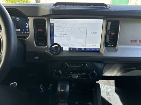 Used 2024 Ford Bronco Raptor w/ Interior Carbon Fiber Pack 6 AWD/4WD image 25