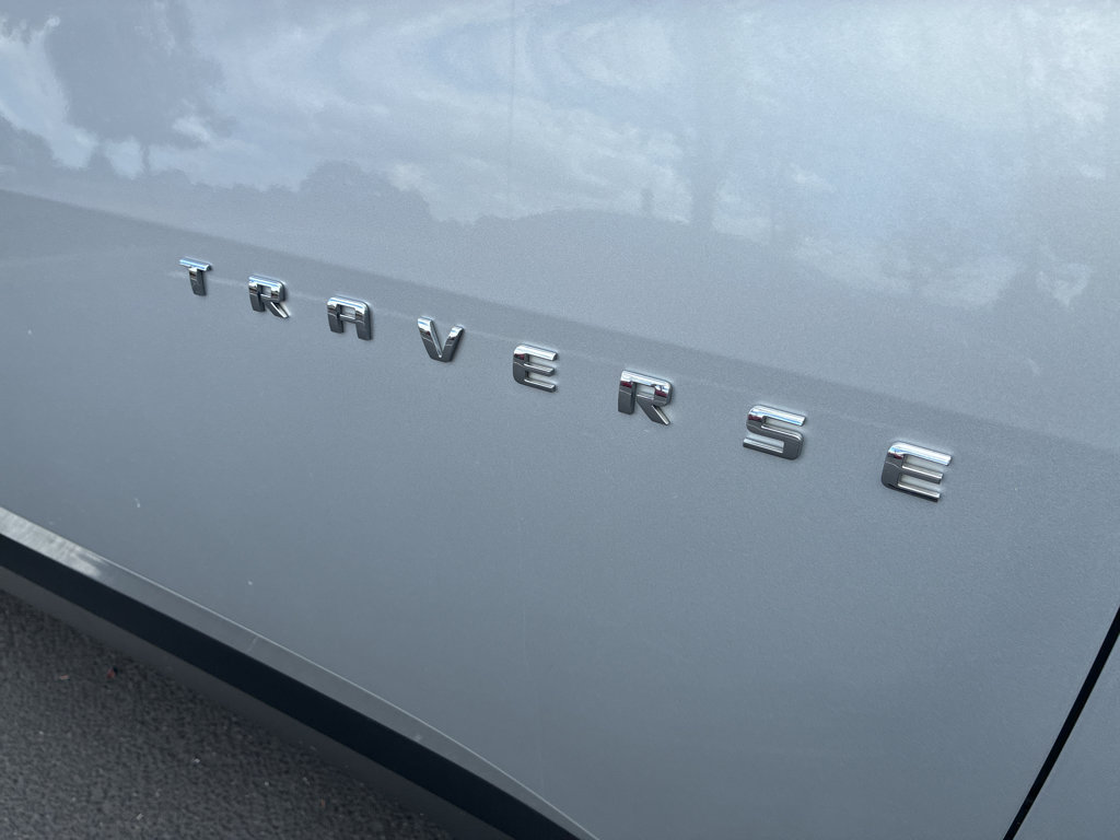 Used 2022 Chevrolet Traverse LT AWD/4WD image 9