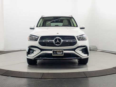 Used 2025 Mercedes-Benz GLE 450e 4MATIC image 2
