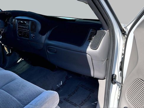 Used 2002 Ford F150 XL RWD image 15