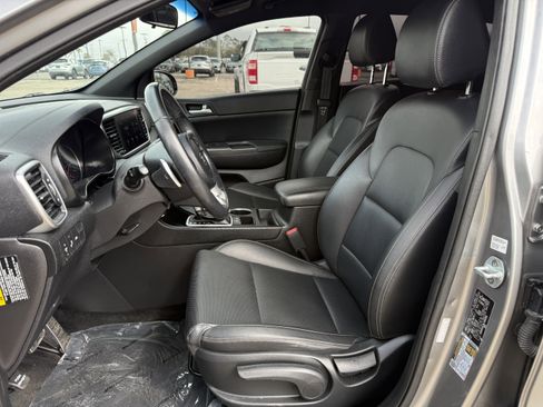 Used 2020 Kia Sportage S FWD image 27