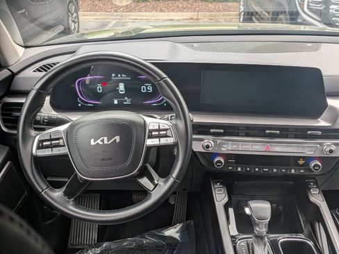 Used 2025 Kia Telluride S AWD/4WD image 18