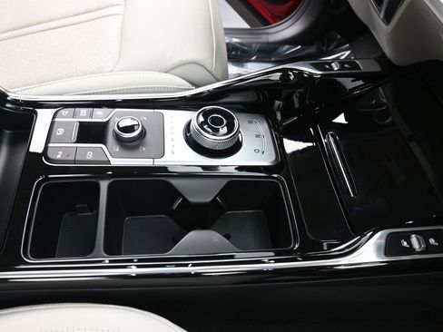 Used 2023 Kia Sorento SX Prestige w/ Panoramic Sunroof Package image 21