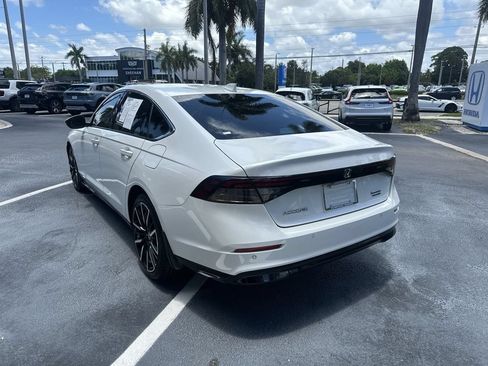 Used 2024 Honda Accord Touring image 6