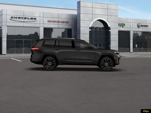 New 2026 Jeep Grand Cherokee L Limited AWD/4WD image 9