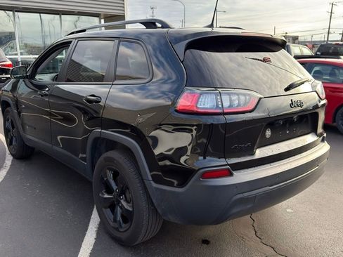 Used 2021 Jeep Cherokee Altitude image 4
