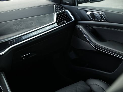 New 2026 BMW X5 xDrive40i w/ M Sport Package image 28