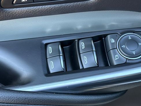 Used 2019 Cadillac XT4 Premium Luxury w/ Enhanced Visibility Package image 13