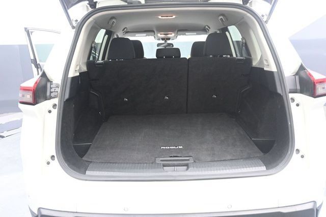 Used 2024 Nissan Rogue S AWD/4WD image 41