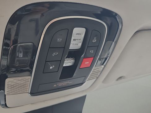 Used 2023 Hyundai Palisade Calligraphy FWD image 26