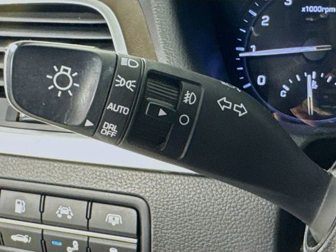 Used 2018 Genesis G80 5.0 Ultimate image 13