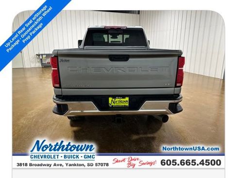 Used 2024 Chevrolet Silverado 2500 LTZ w/ LTZ Convenience Package image 4