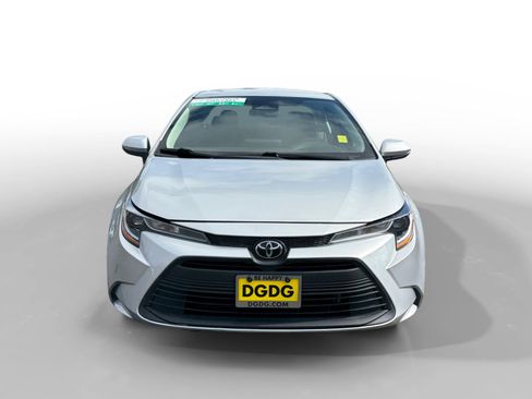Used 2023 Toyota Corolla LE FWD image 8