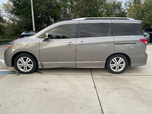 Used 2012 Nissan Quest LE image 4