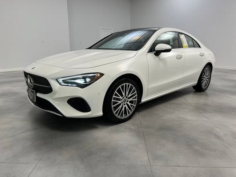 Used 2025 Mercedes-Benz CLA 250 4MATIC image 4