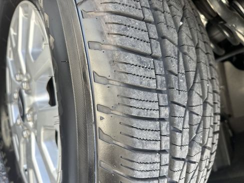 Used 2025 Toyota Tacoma SR5 image 8