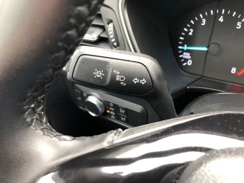 Used 2022 Ford Escape SE w/ SE Sport Appearance Package AWD/4WD image 37