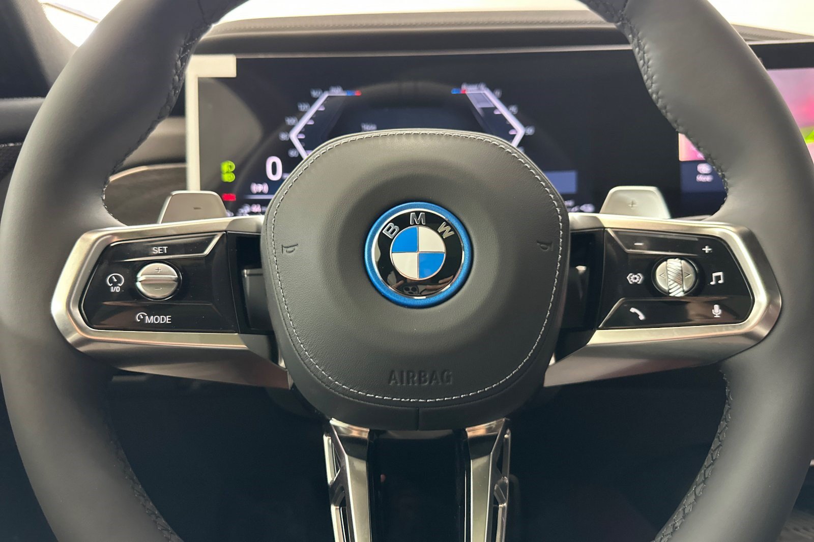 New 2026 BMW 750e xDrive w/ Premium Package AWD/4WD image 11