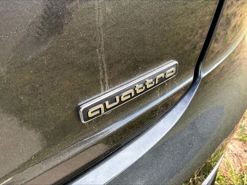 Used 2019 Audi Q8 Premium Plus w/ Premium Plus AWD/4WD image 9