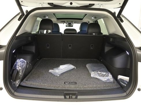 New 2026 Volkswagen Tiguan SE image 35