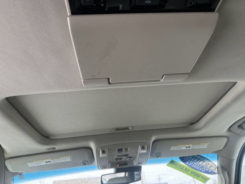 Used 2016 GMC Yukon XL Denali w/ Open Road Package image 17