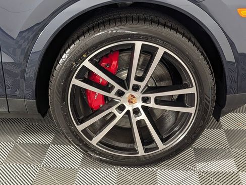 New 2026 Porsche Cayenne S AWD/4WD image 14
