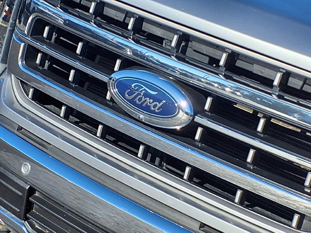 Certified 2022 Ford F150 Lariat w/ Equipment Group 502A High AWD/4WD image 41