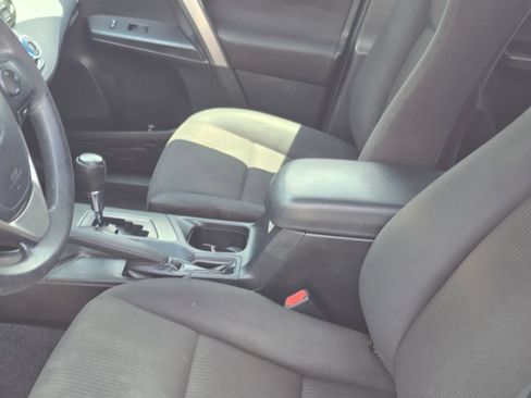 Used 2016 Toyota RAV4 LE FWD image 26