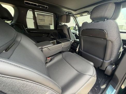 New 2026 Land Rover Range Rover SV AWD/4WD image 17