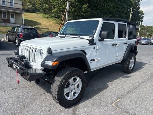 Used 2023 Jeep Wrangler Sport S image 2