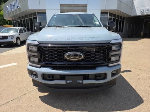 New 2026 Ford F250 Lariat w/ Black Appearance Package AWD/4WD image 2