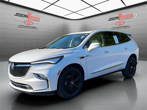 Used 2023 Buick Enclave Essence w/ Experience Buick Package image 9