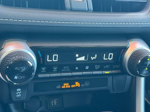 Certified 2025 Toyota RAV4 XLE AWD/4WD image 24