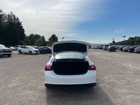 Used 2024 Chevrolet Malibu LT FWD image 11