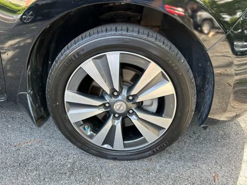 Used 2015 Nissan Leaf SL FWD image 33