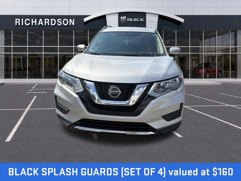 Used 2018 Nissan Rogue SV AWD/4WD image 4