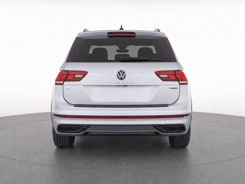 Certified 2024 Volkswagen Tiguan SE R-Line AWD/4WD image 8