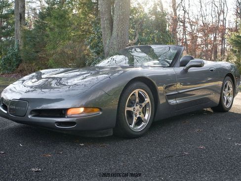 Used 2003 Chevrolet Corvette Convertible w/ Preferred Equipment Group1 image 14
