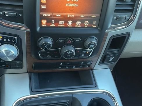 Used 2017 RAM 1500 Laramie w/ Convenience Group image 25