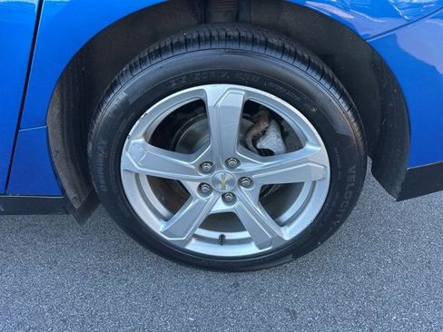 Used 2017 Chevrolet Volt LT w/ Comfort Package image 30