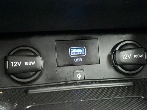 Used 2020 Hyundai Ioniq Limited image 18